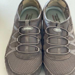 Skecher Relaxed Fit Memory Foam Sneaker